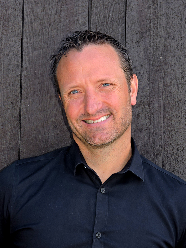 headshot photo of doctor sean kull optometrist